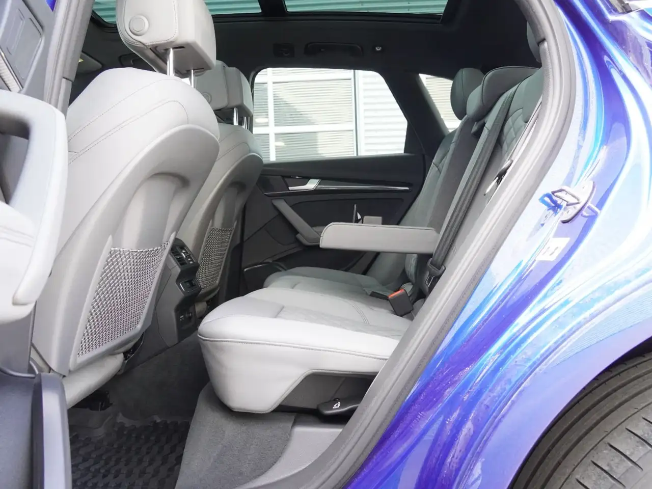 Audi SQ5 - Image 21