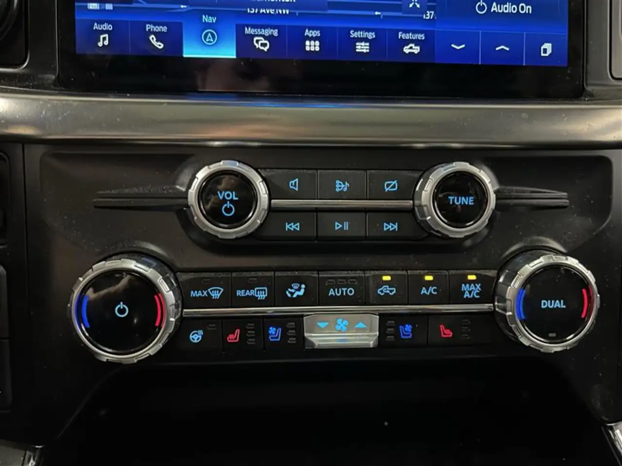 Ford F-150 - Image 18