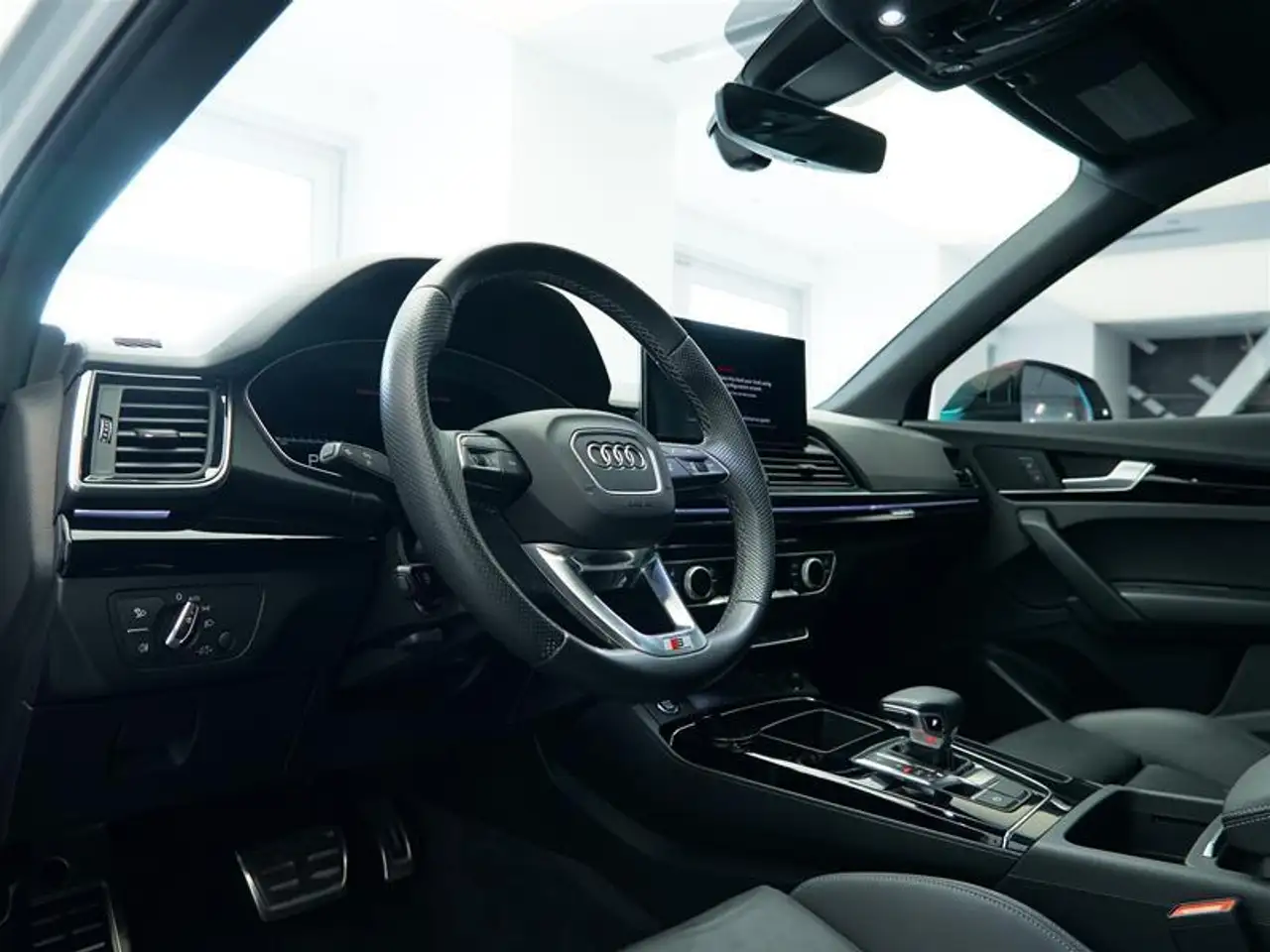 Audi Q5 - Image 18