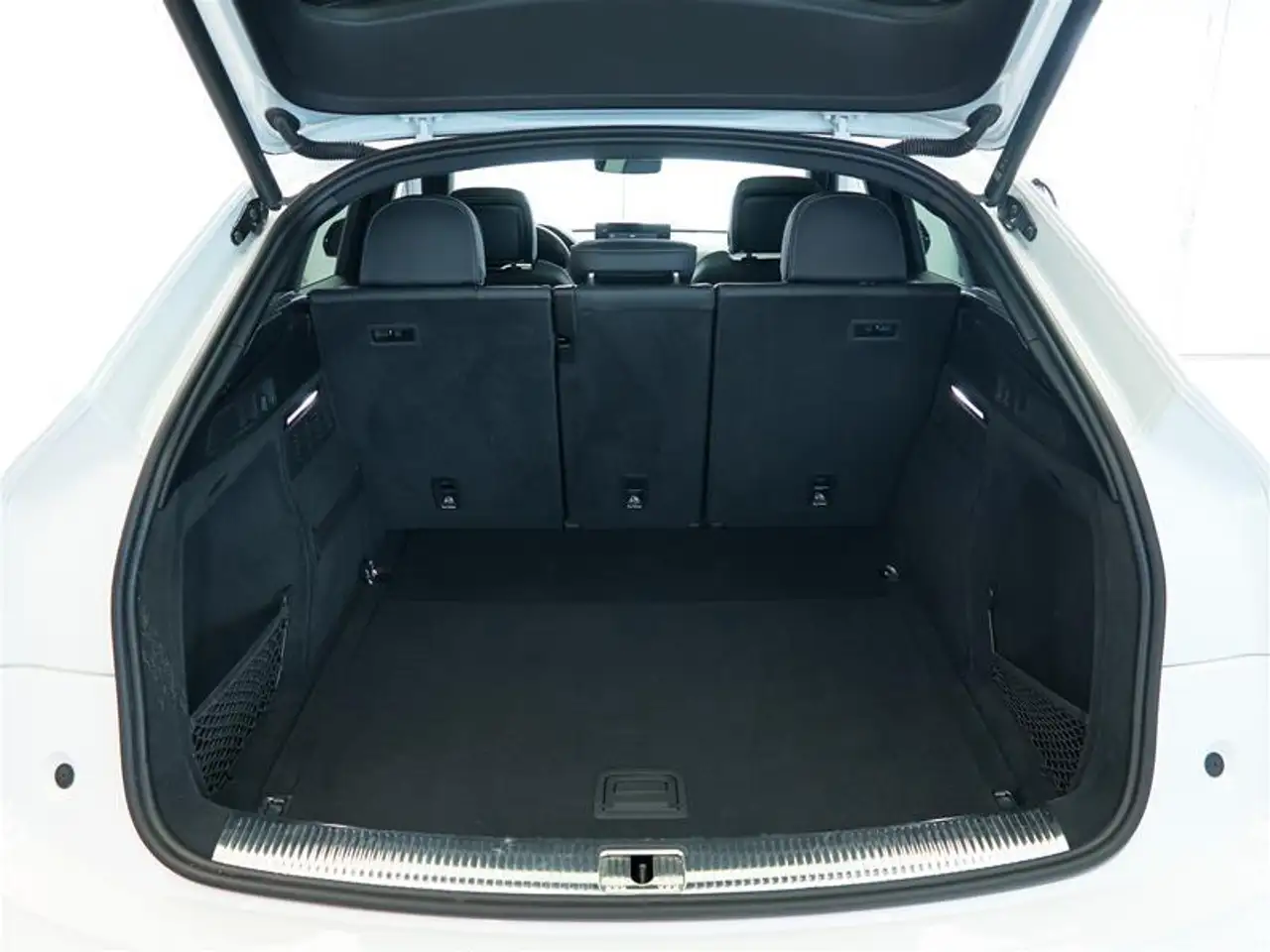 Audi Q5 - Image 17