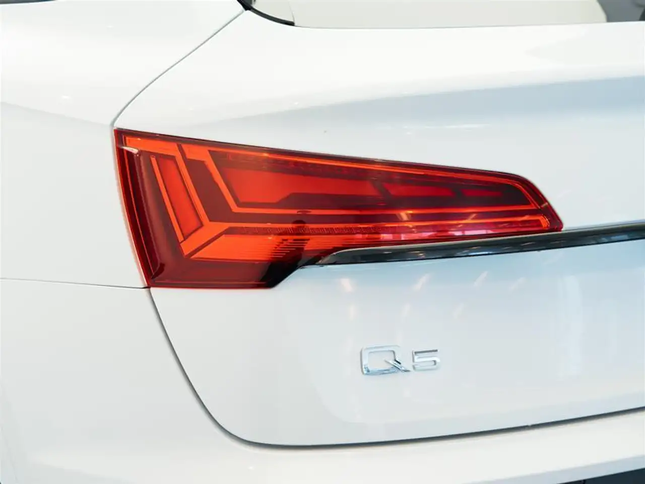 Audi Q5 - Image 13