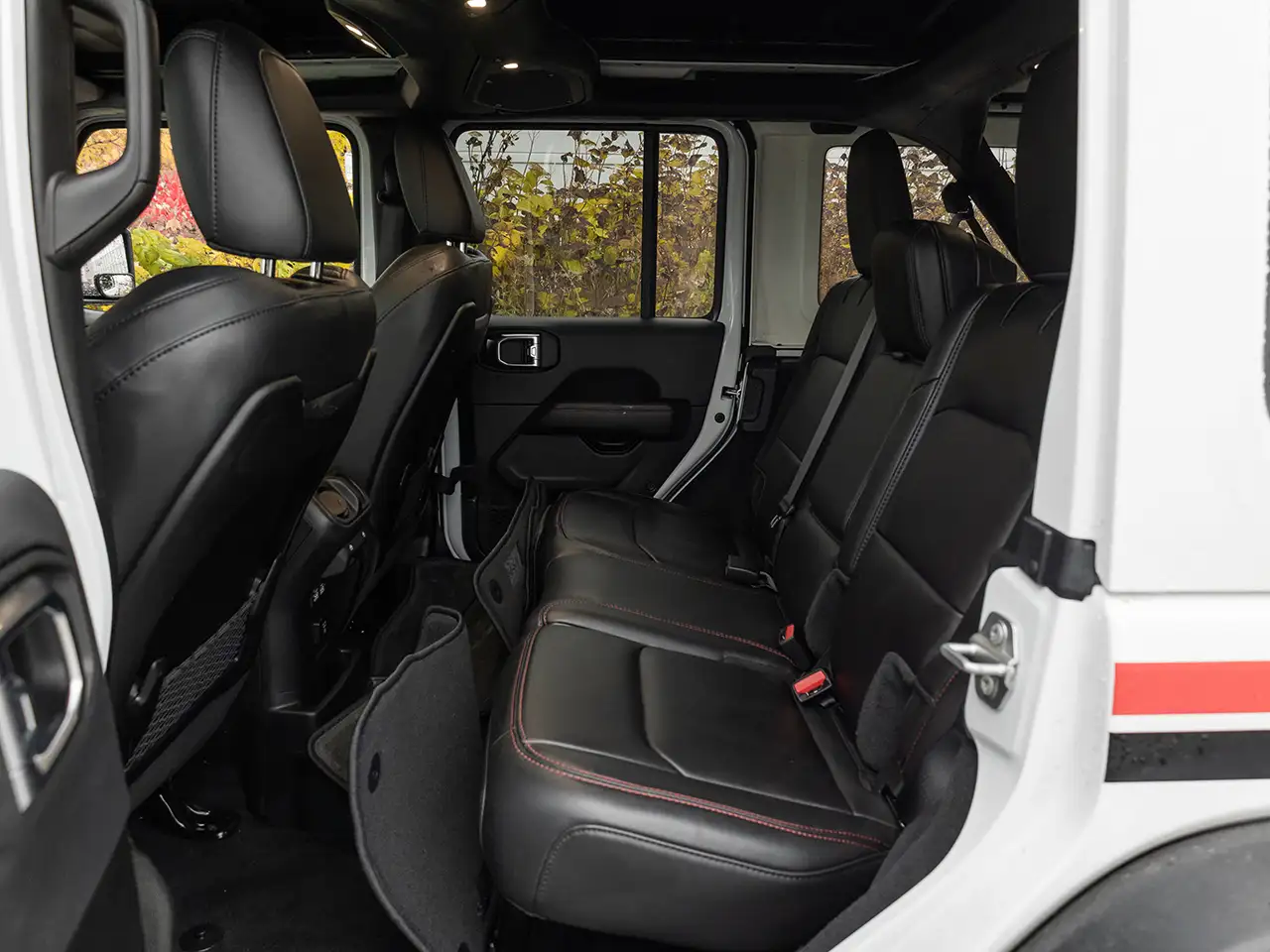 Jeep Wrangler - Image 22