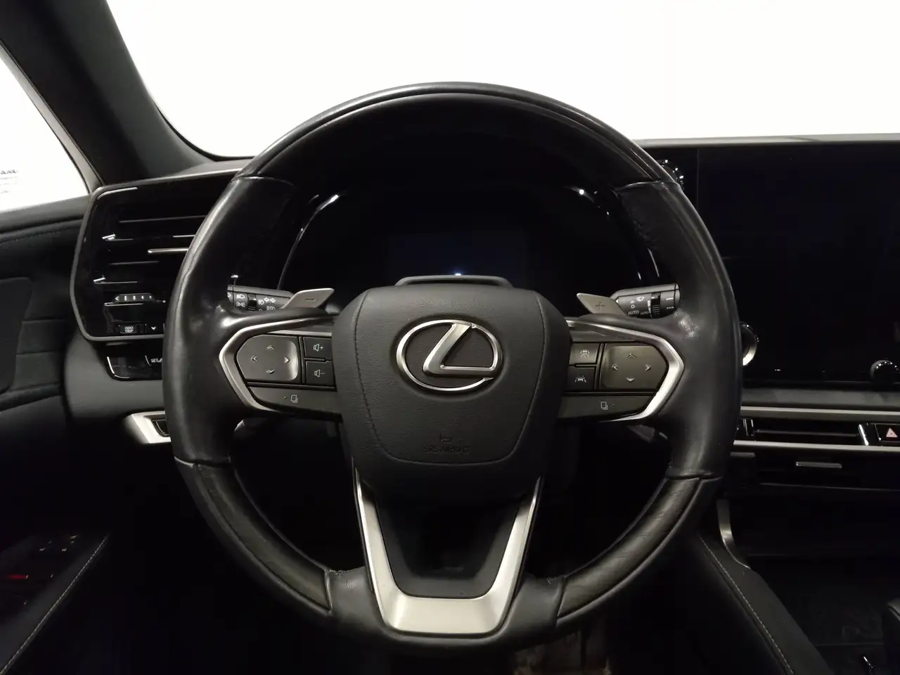 Lexus RX - Image 6