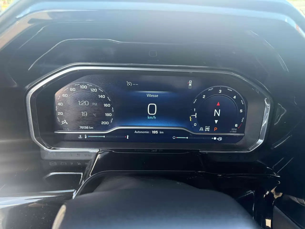 Chevrolet Silverado 1500 - Image 17