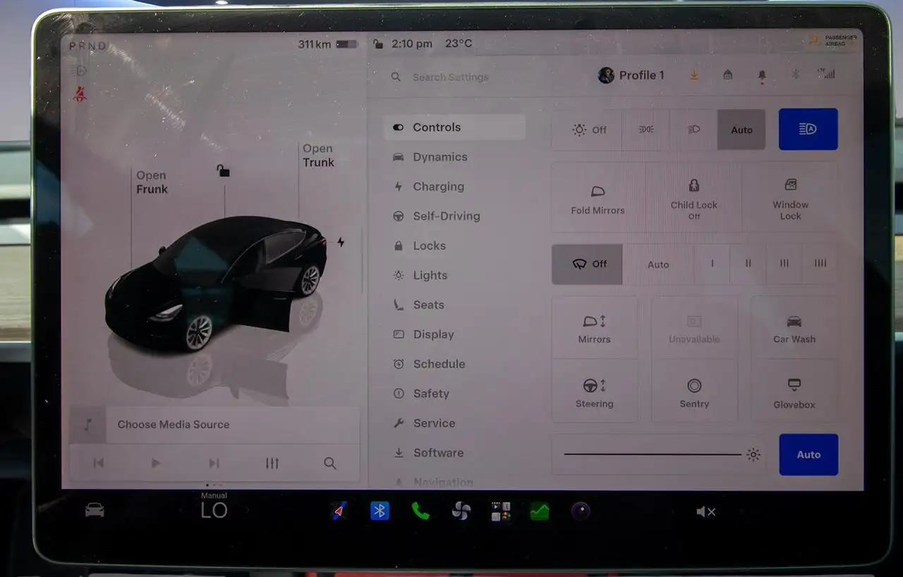 Tesla Model 3 - Image 21