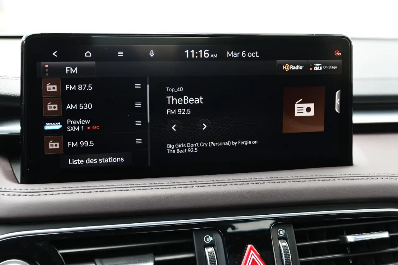 Genesis G70 - Image 22