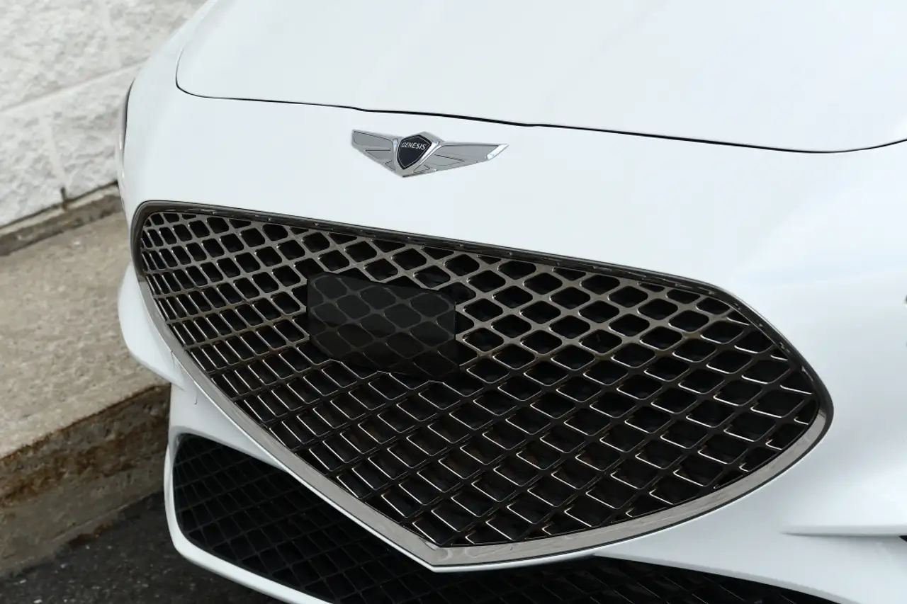 Genesis G70 - Image 6
