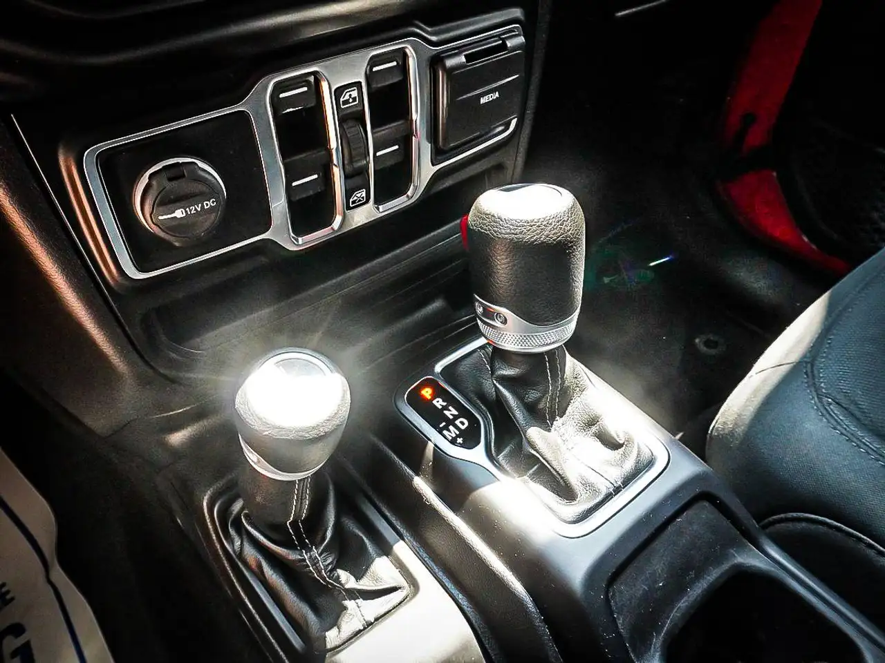Jeep Wrangler - Image 25