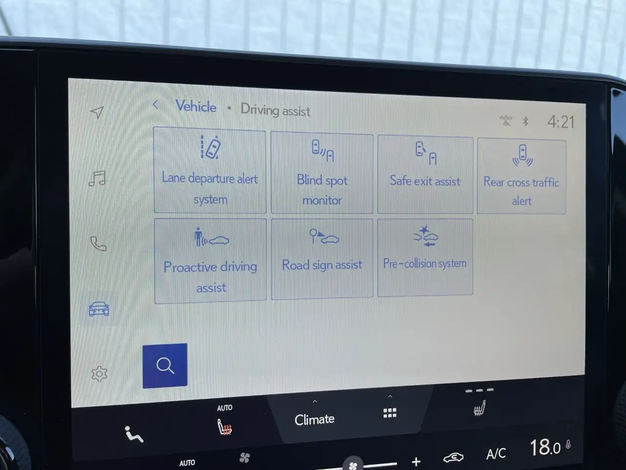 Lexus NX - Image 35