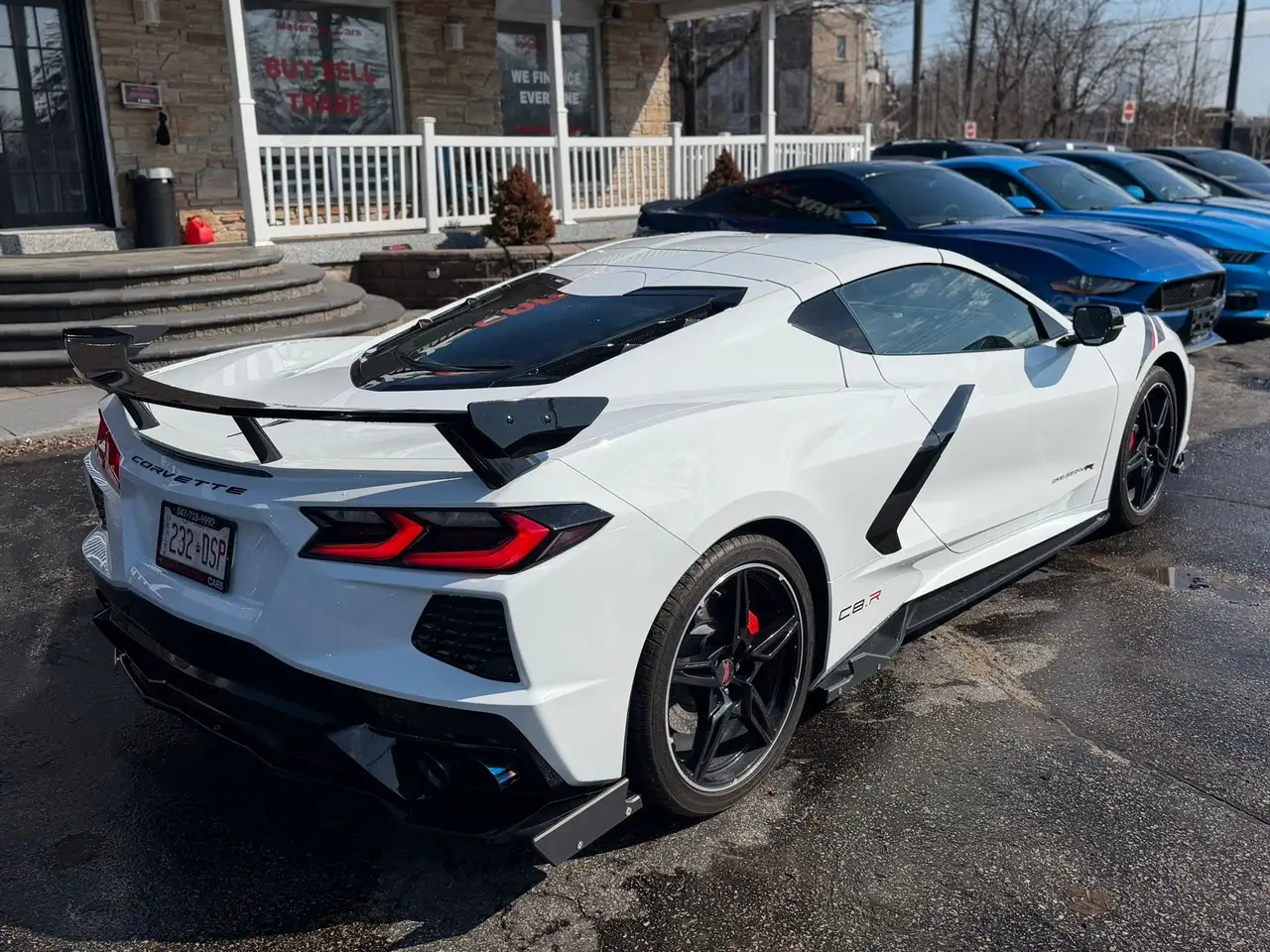 Chevrolet Corvette - Image 18