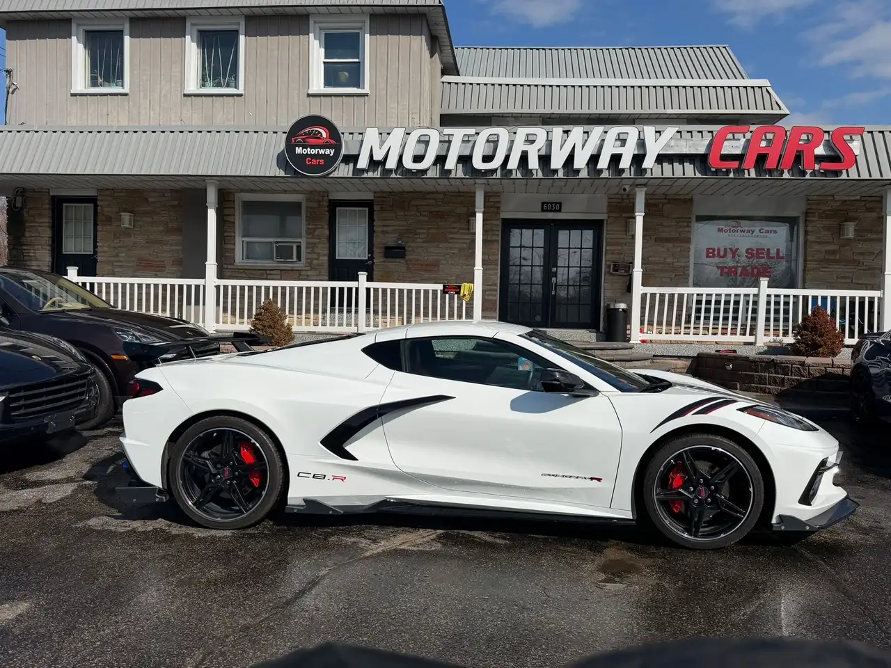 Chevrolet Corvette - Image 16