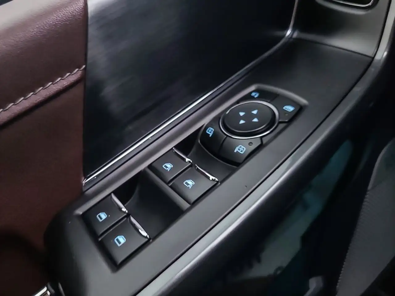 Ford F-150 - Image 22