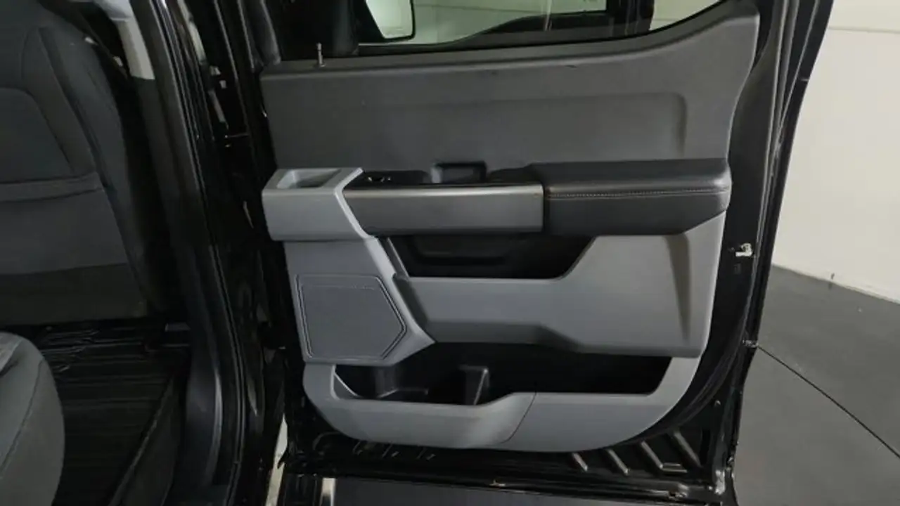 Ford F-150 - Image 13