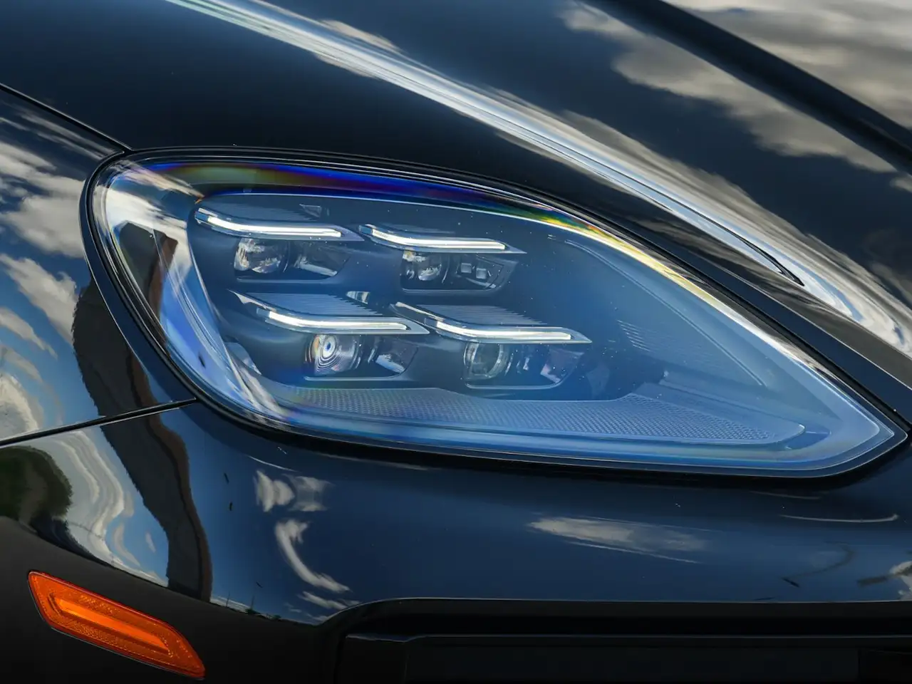 Porsche Cayenne - Image 10
