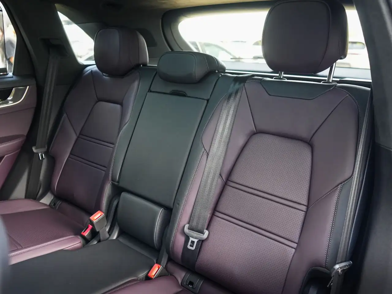 Porsche Cayenne - Image 22