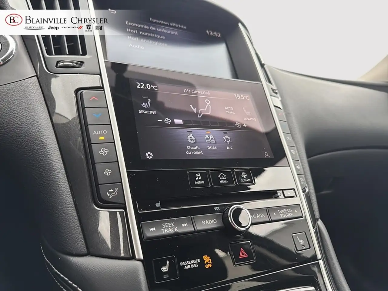 Infiniti Q50 - Image 33