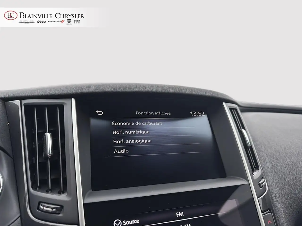 Infiniti Q50 - Image 28