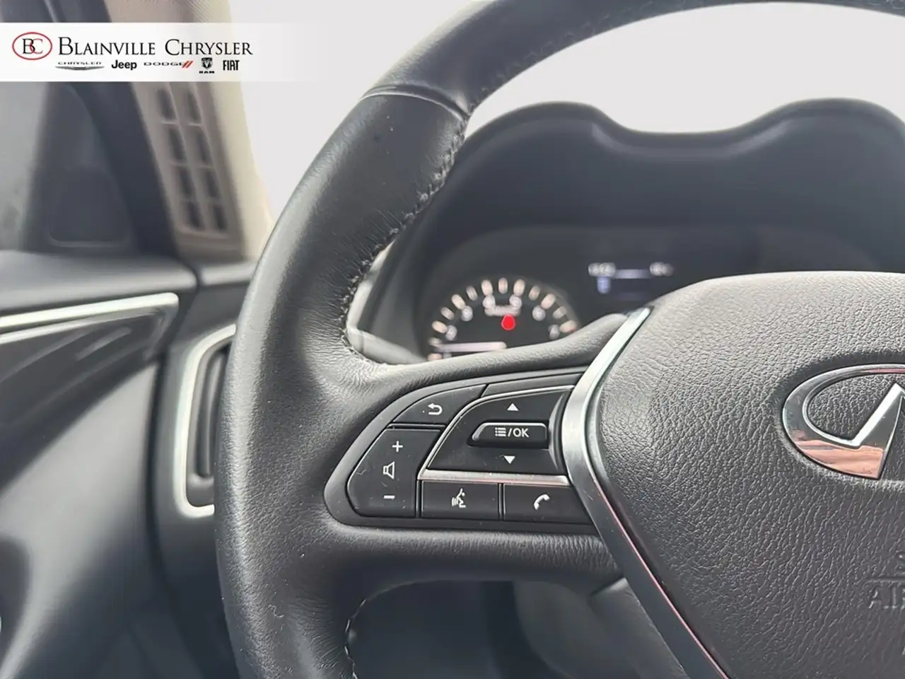 Infiniti Q50 - Image 23