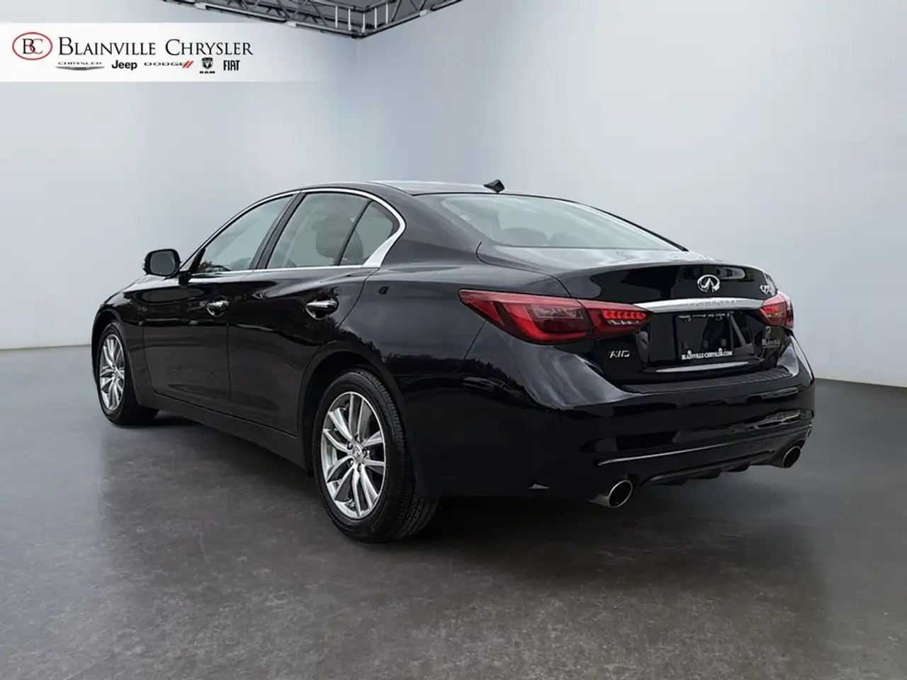 Infiniti Q50 - Image 5