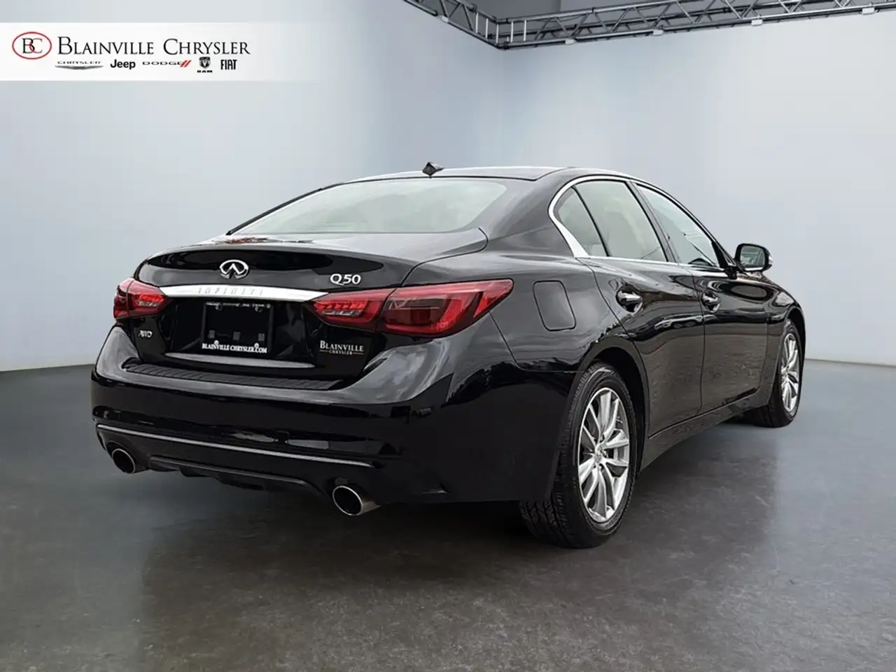 Infiniti Q50 - Image 7