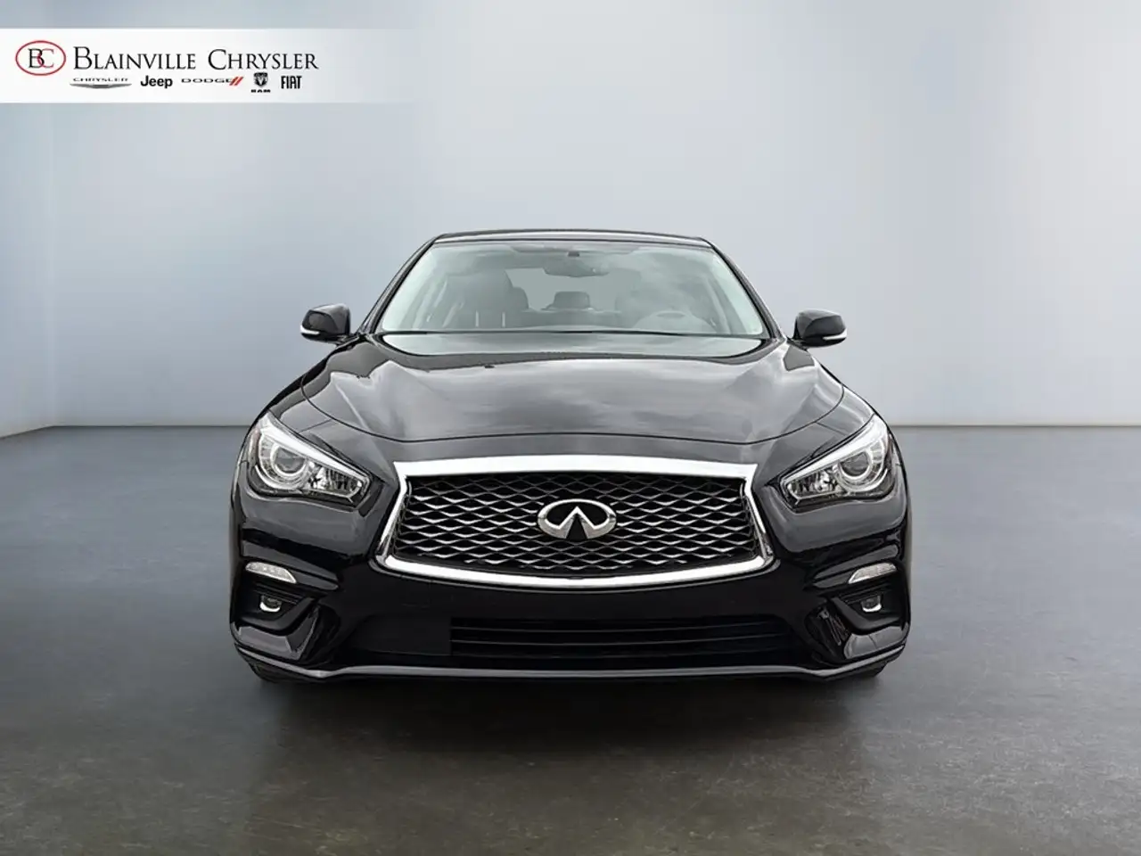 Infiniti Q50 - Image 2