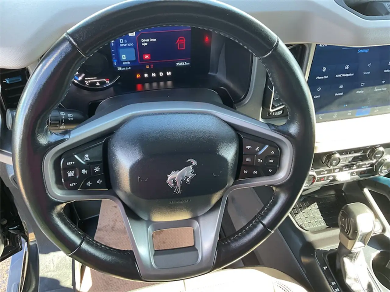 Ford Bronco - Image 18