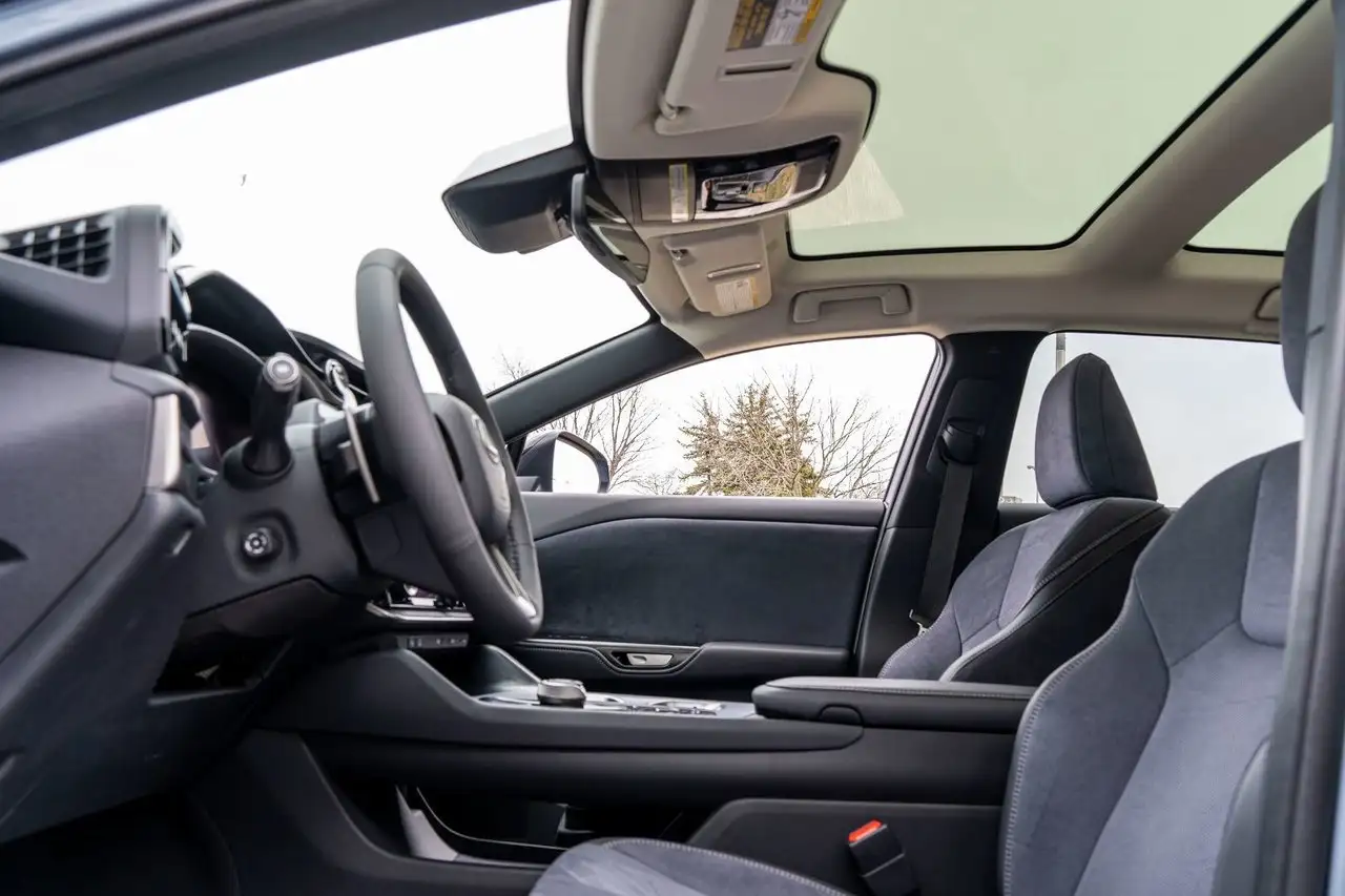 Lexus RZ - Image 10