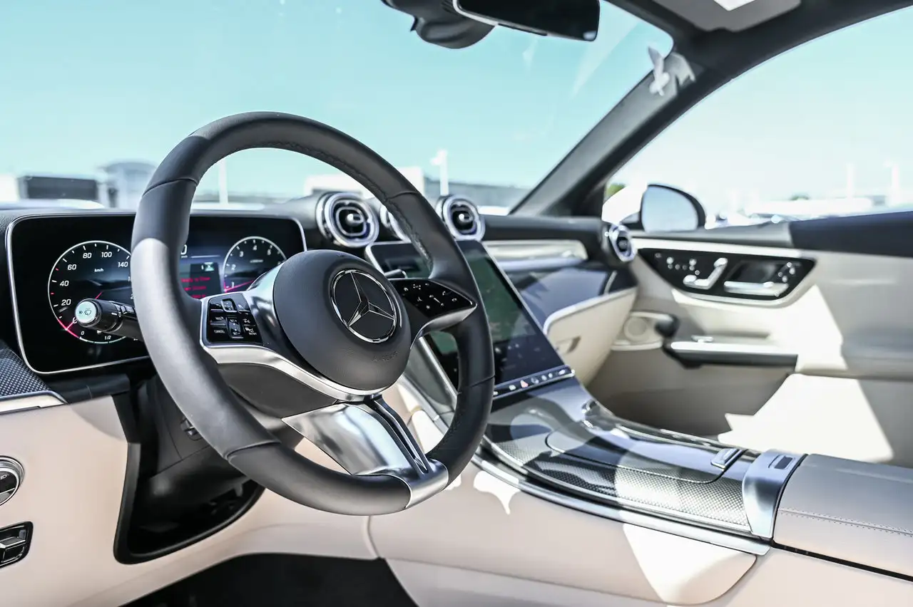 Mercedes-Benz GLC - Image 8