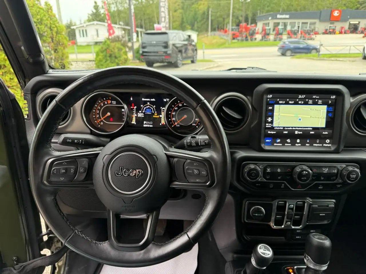 Jeep Wrangler - Image 12
