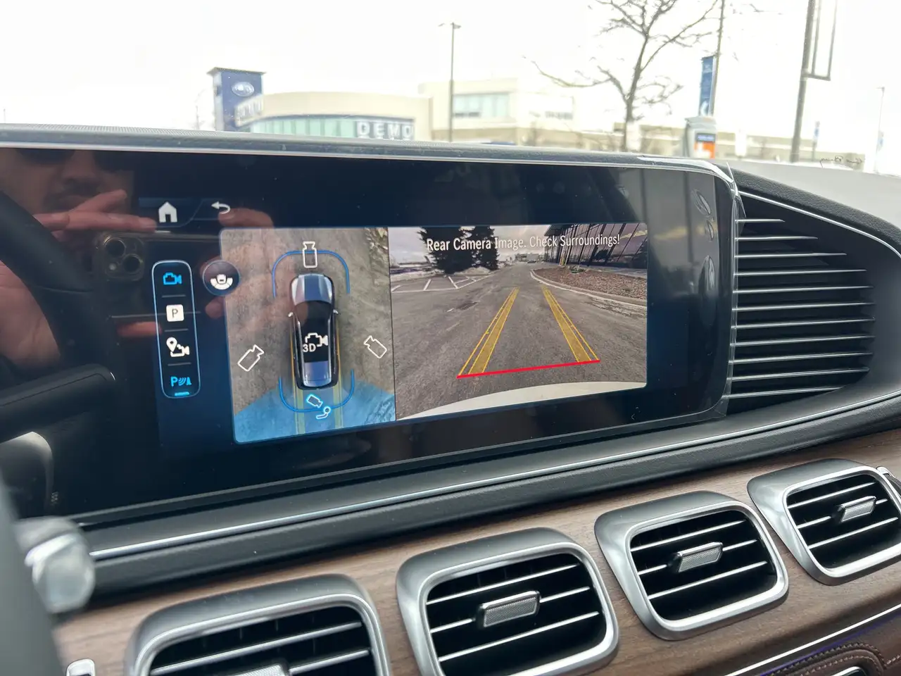 Mercedes-Benz GLS - Image 19