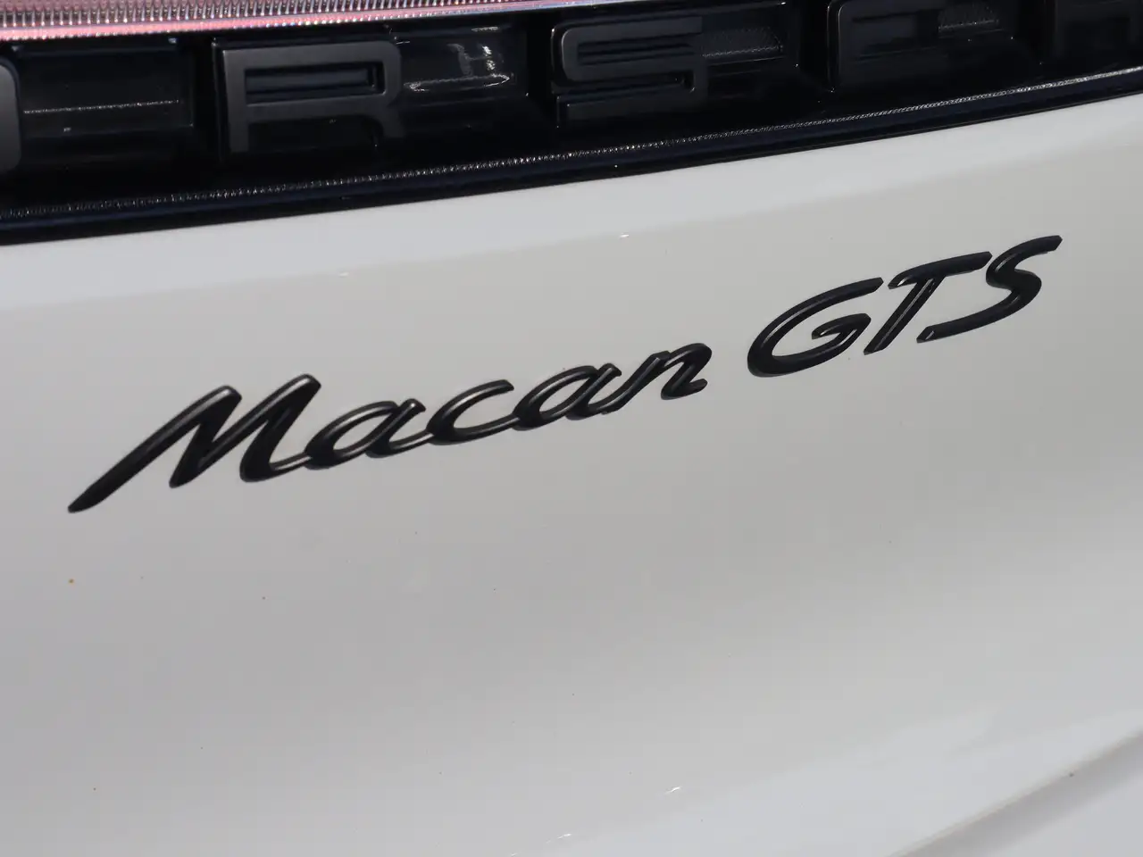 Porsche Macan - Image 34