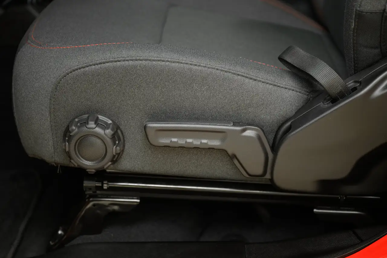 Jeep Wrangler - Image 9
