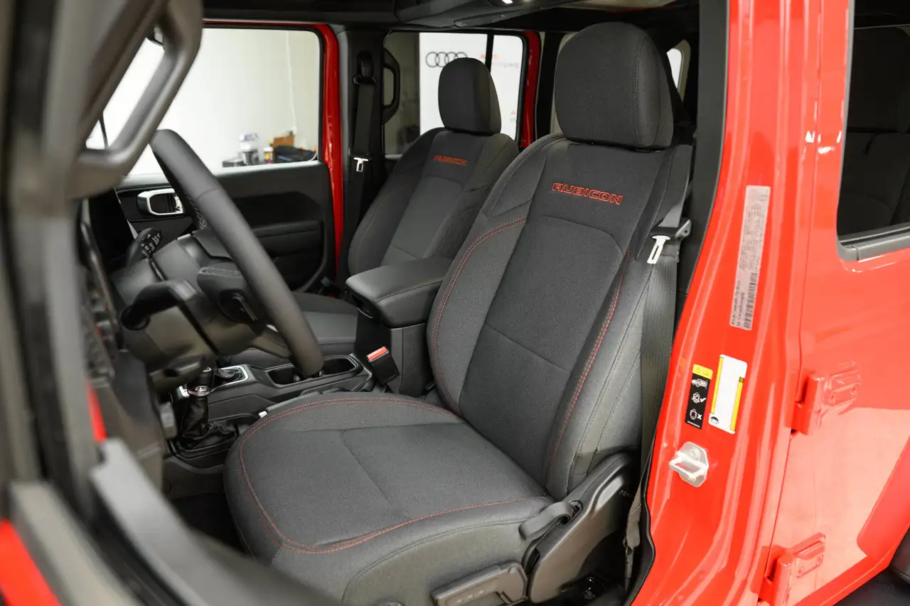 Jeep Wrangler - Image 19