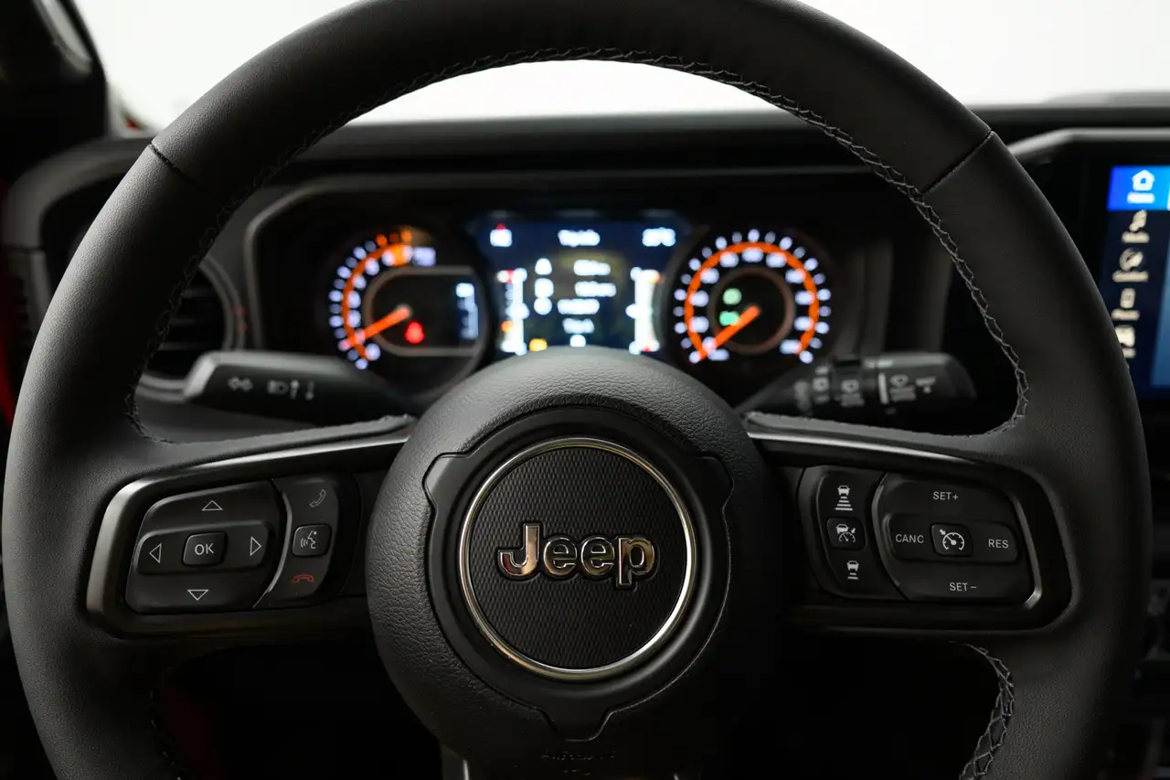 Jeep Wrangler - Image 17