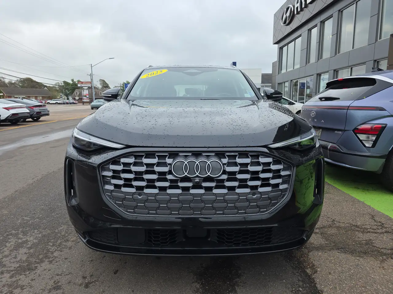 Audi Q5 - Image 2