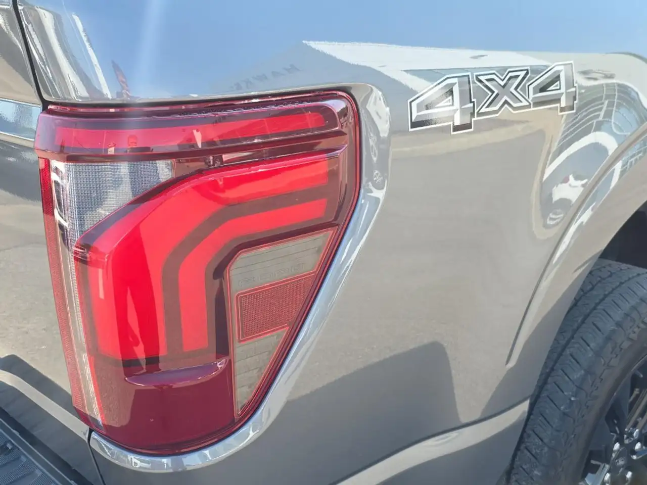 Ford F-150 - Image 10