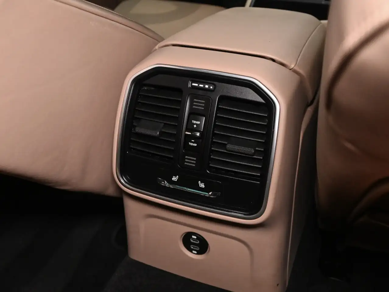 Porsche Macan - Image 34