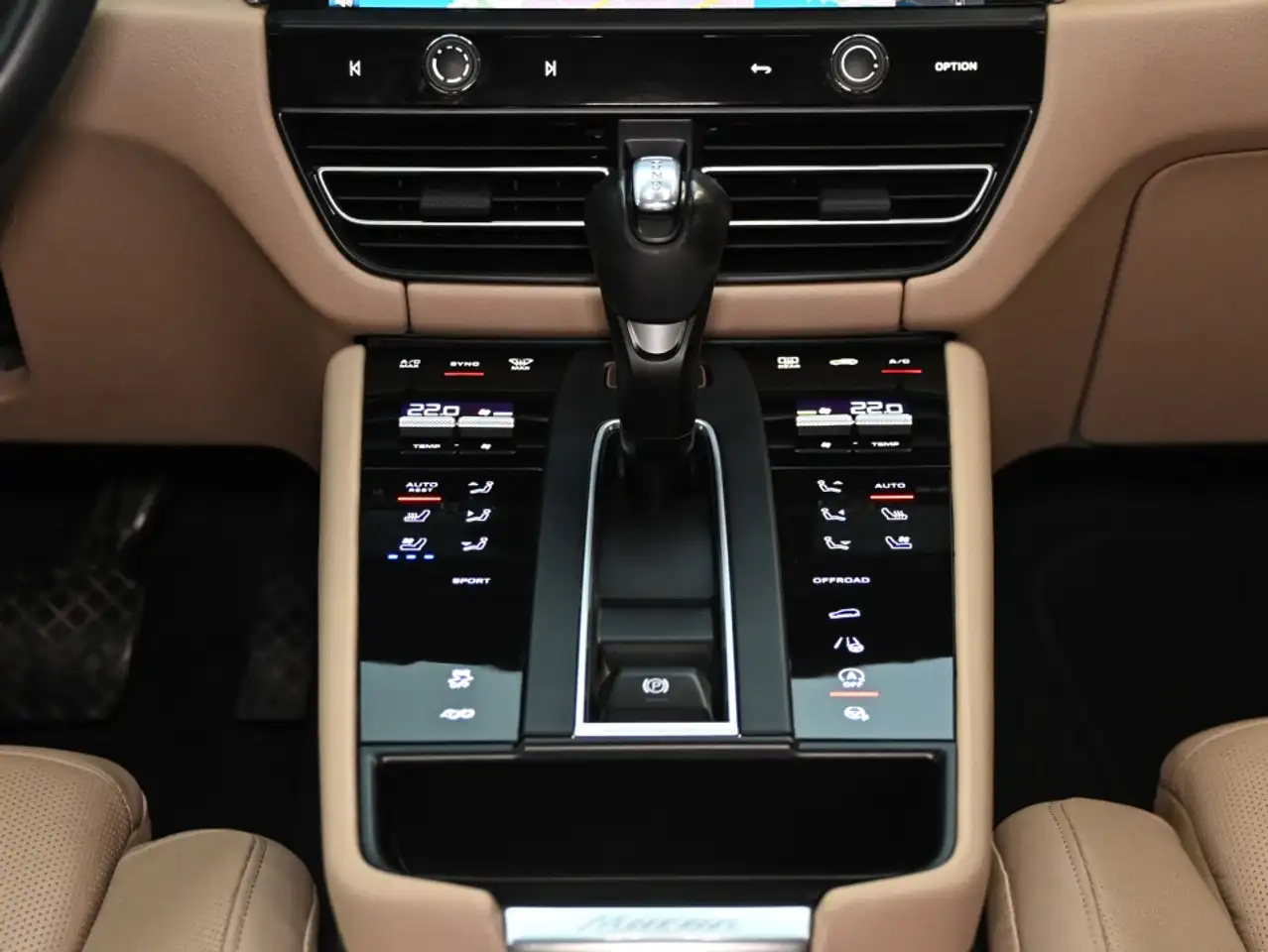 Porsche Macan - Image 31