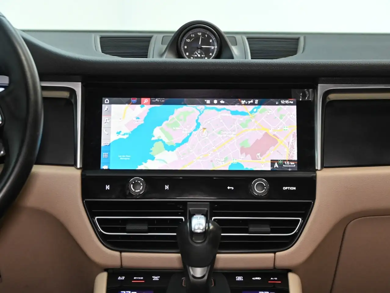 Porsche Macan - Image 27