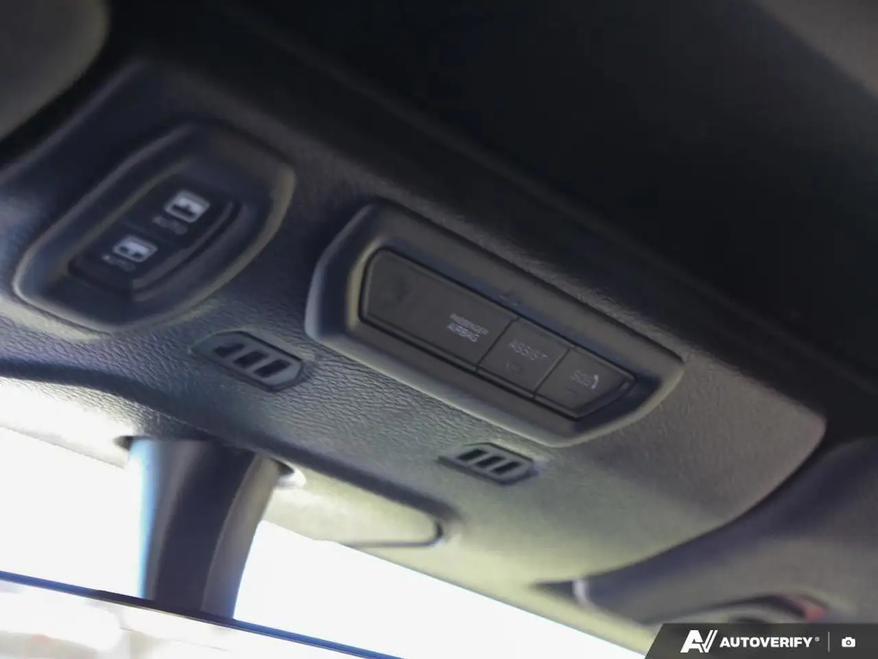 Jeep Wrangler - Image 22