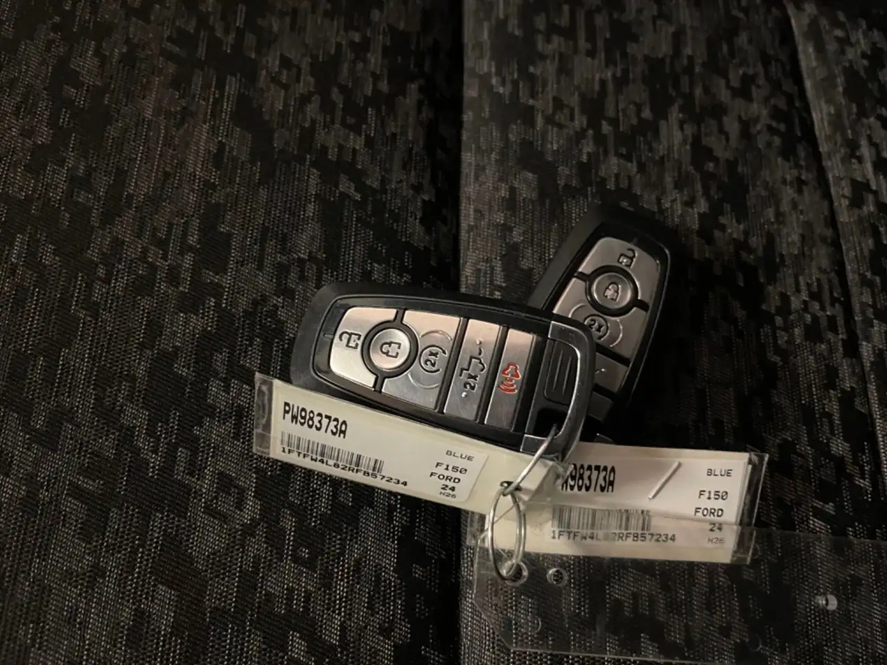 Ford F-150 - Image 21