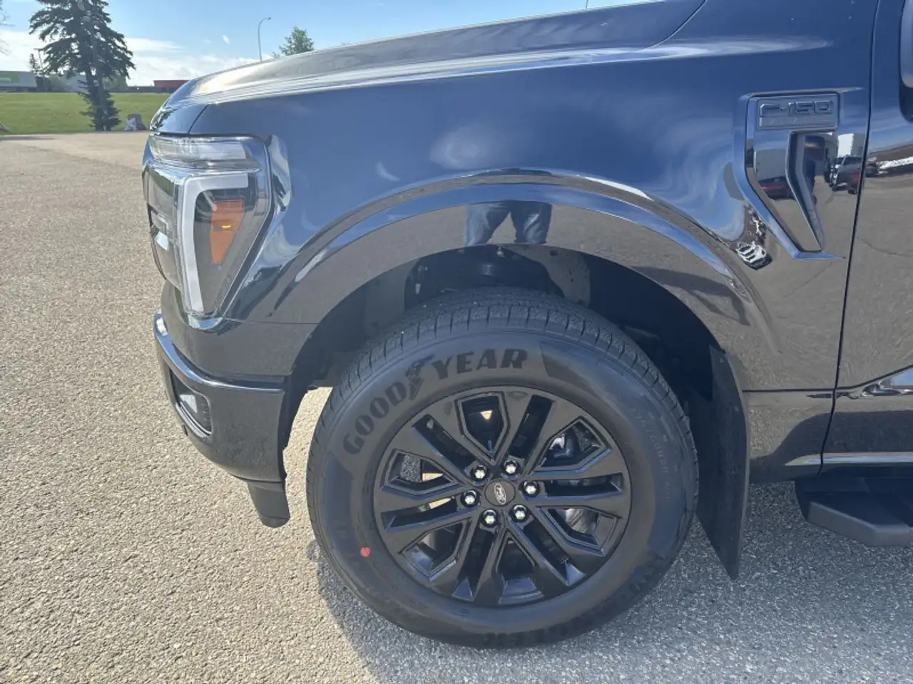 Ford F-150 - Image 18