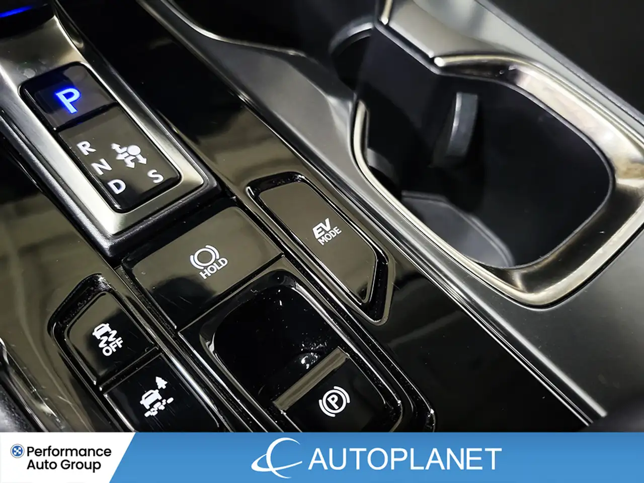 Lexus NX - Image 34