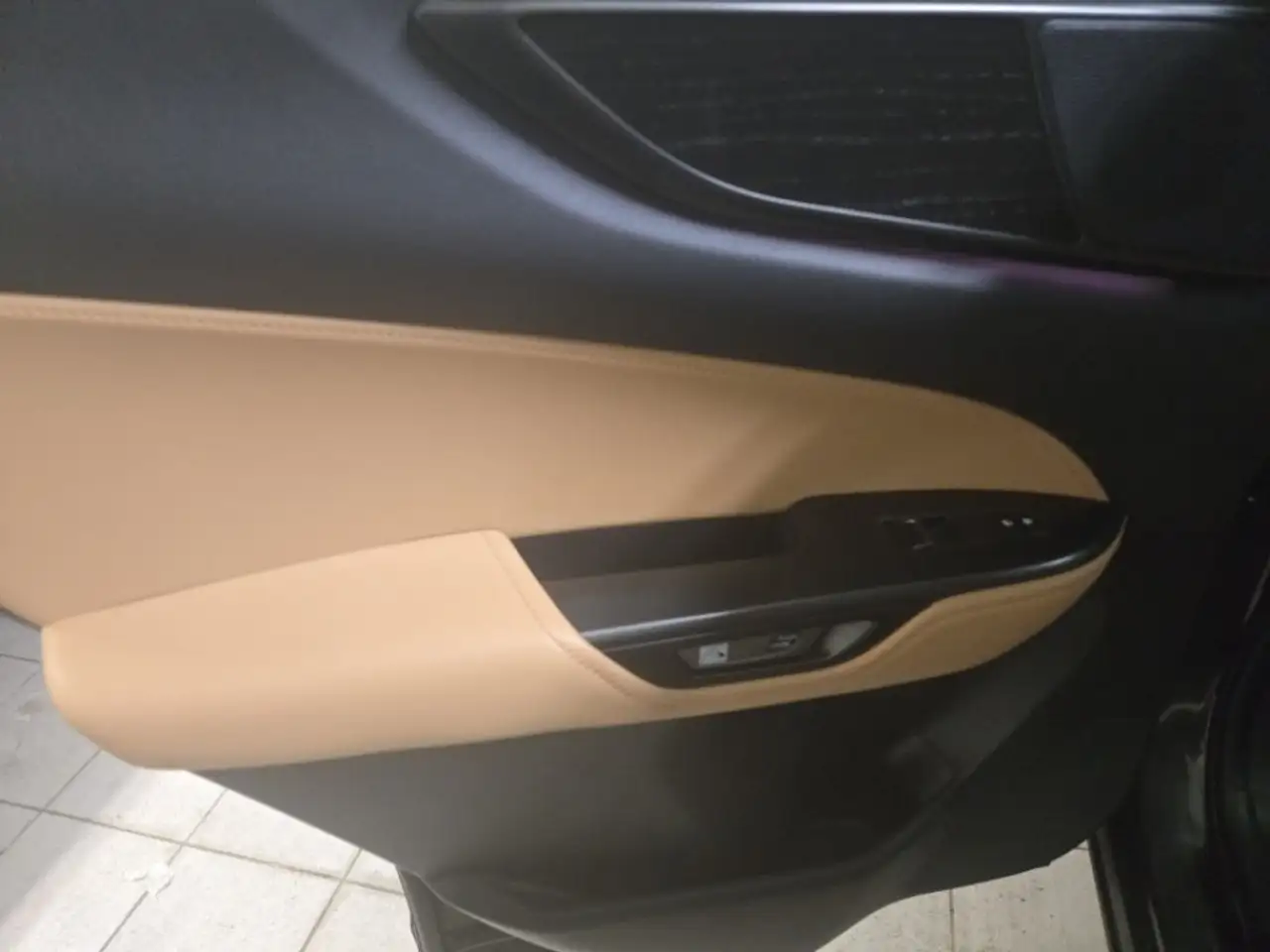 Lexus NX 350 - Image 12