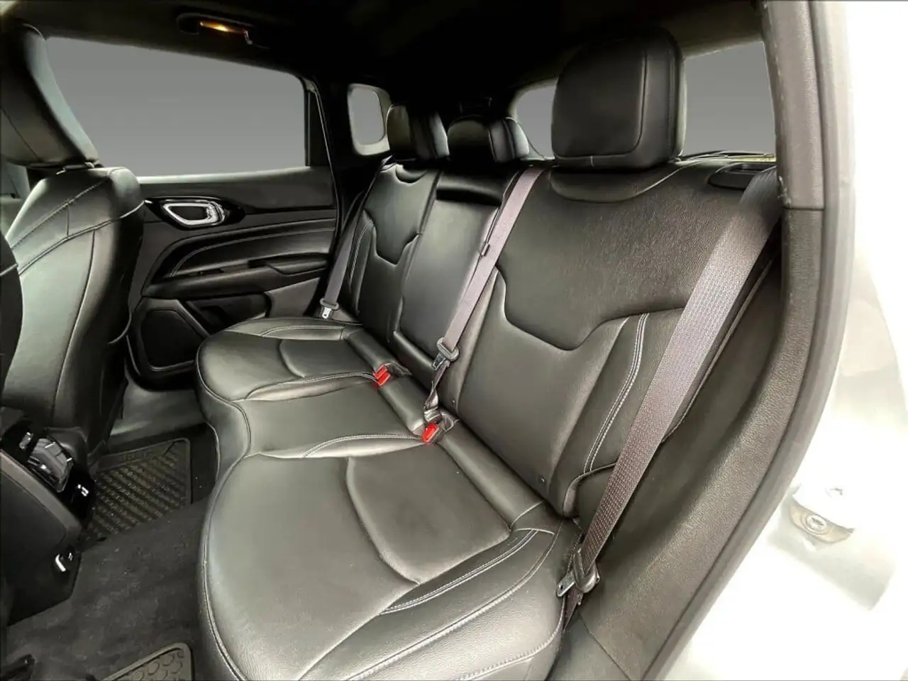 Jeep Compass - Image 20