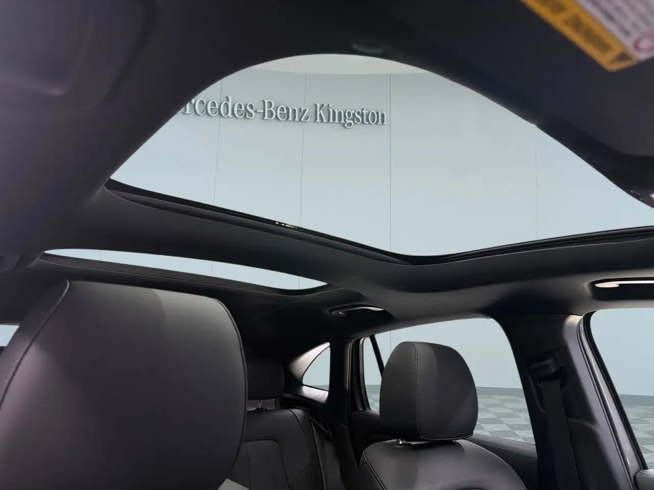 Mercedes-Benz GLA - Image 32