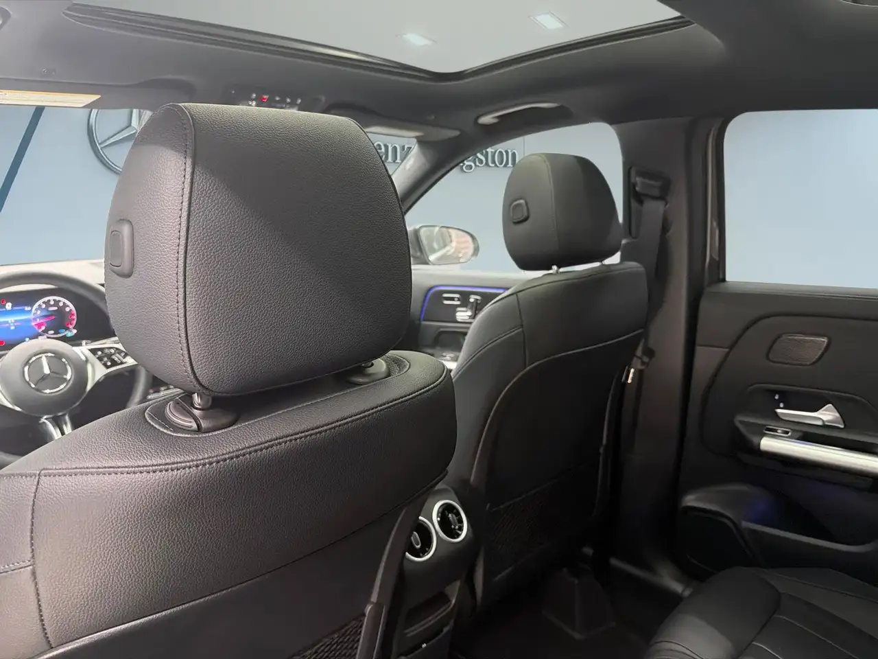 Mercedes-Benz GLA - Image 22