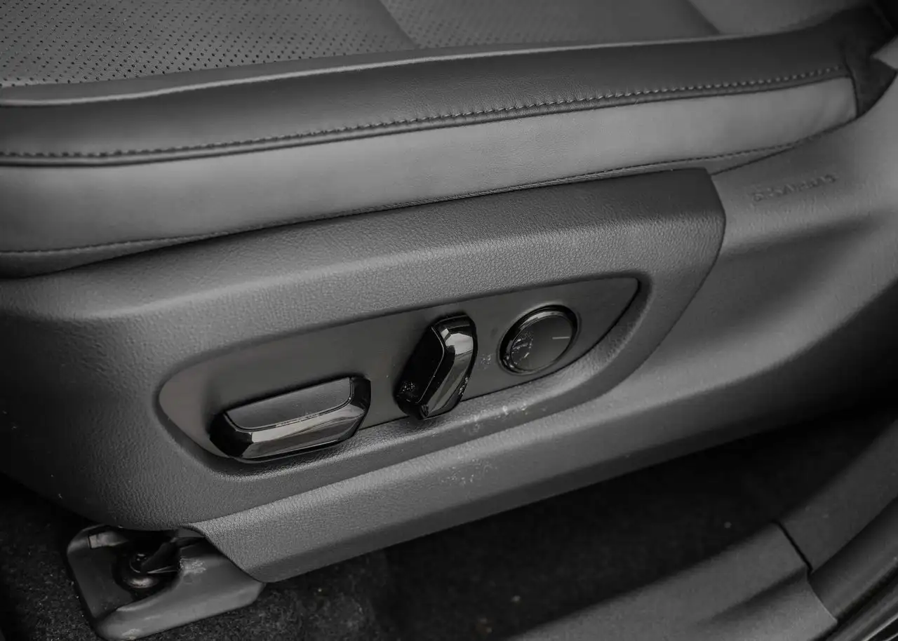 Lexus RZ - Image 10