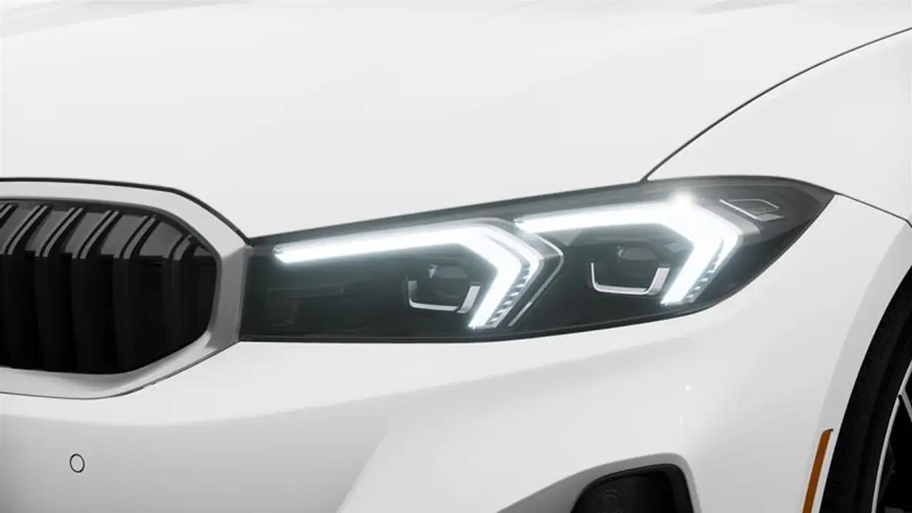BMW 3 Series - Image 6