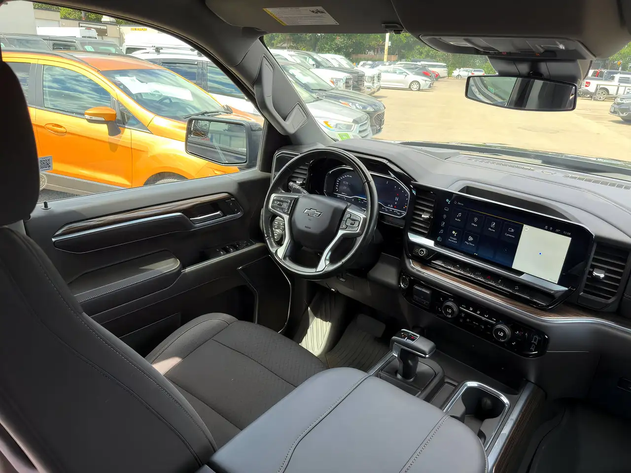 Chevrolet Silverado 1500 - Image 38